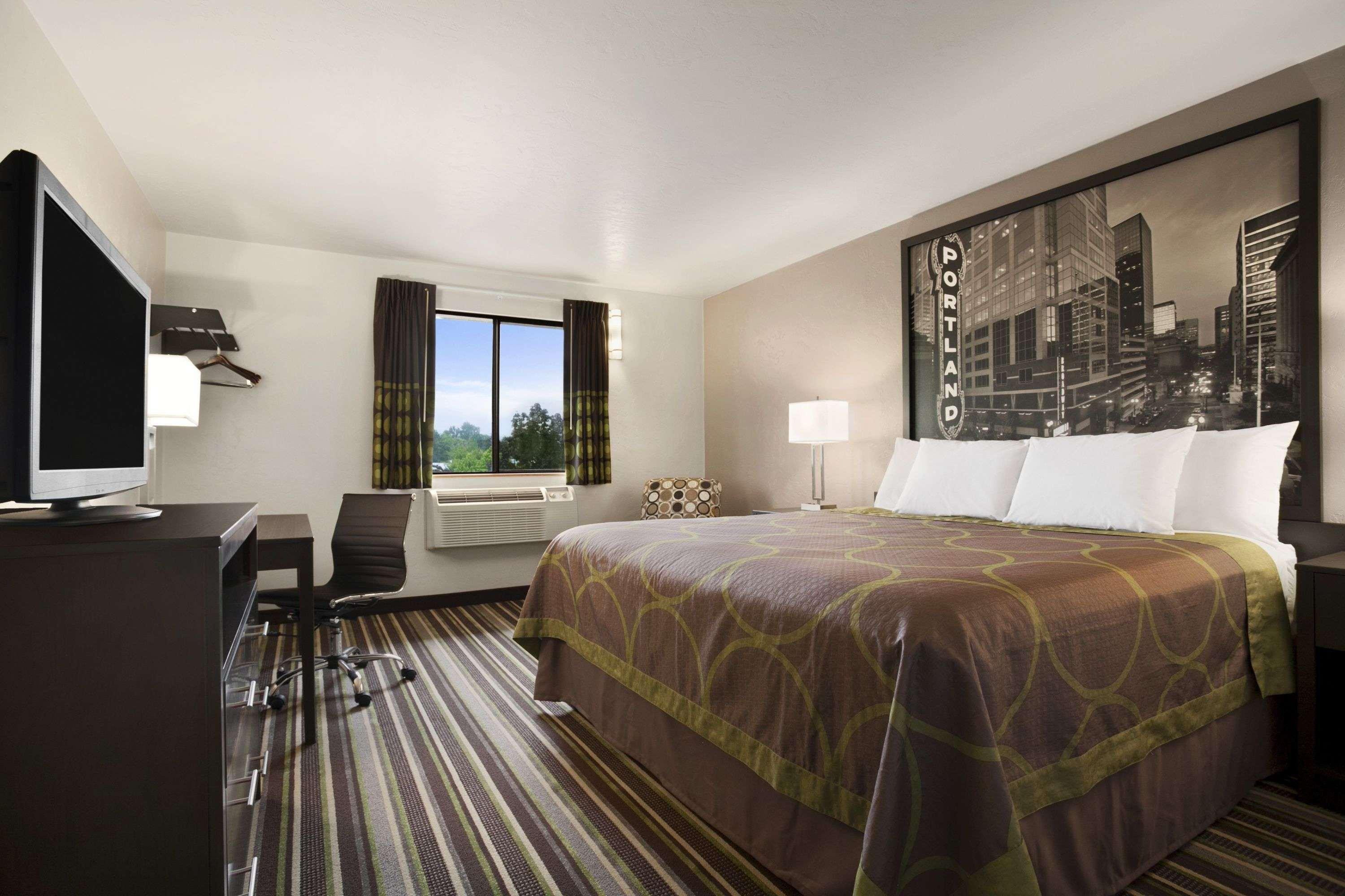 Готель Super 8 By Wyndham Portland Airport Екстер'єр фото